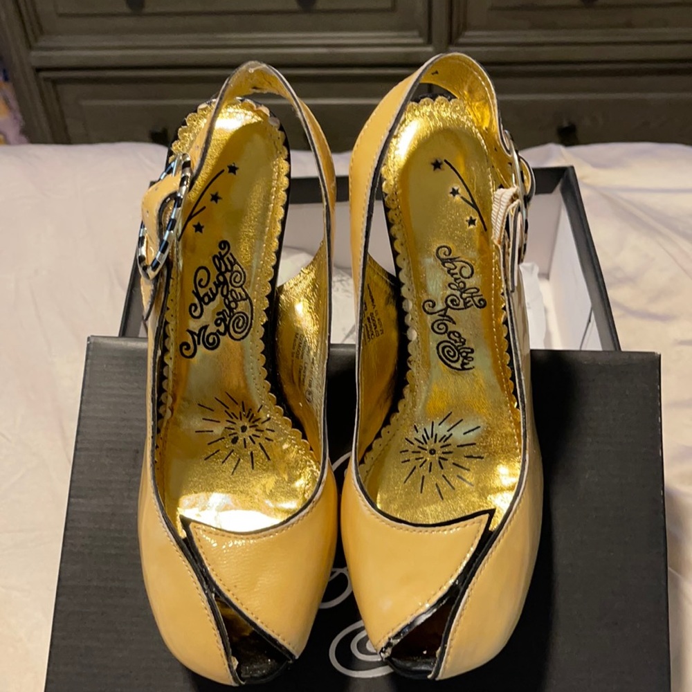 Naughty Monkey patent heels